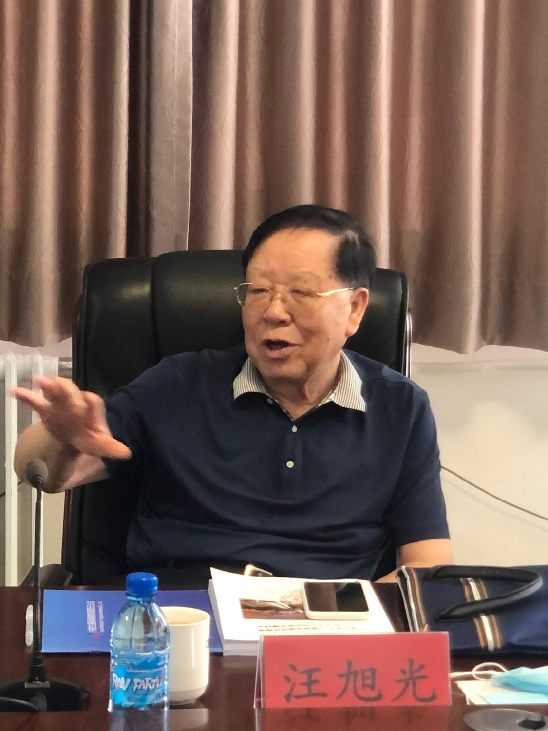 汪旭光.jpg